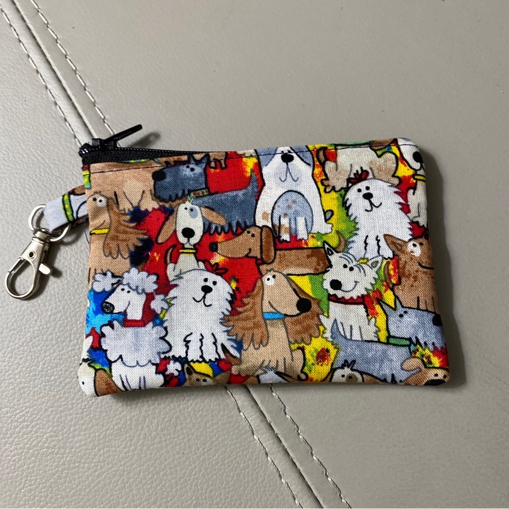 New zippered lined dog print coin accessory bag with lobster clasp